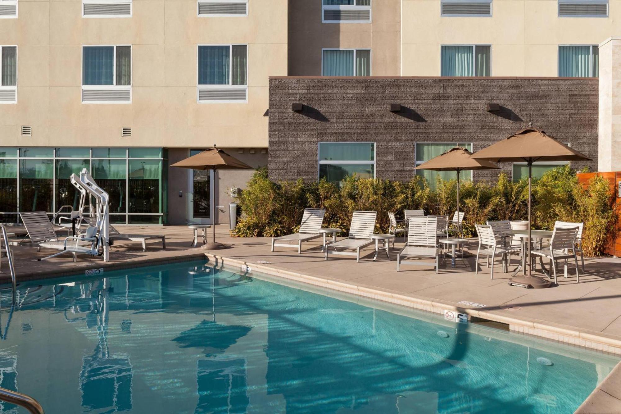 Courtyard By Marriott San Jose North/ Silicon Valley Eksteriør billede